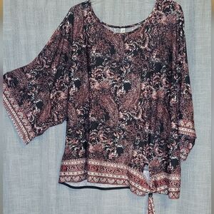 Per Seption Women 2X Como style Elegant Black and Pink Paisley Women's Top